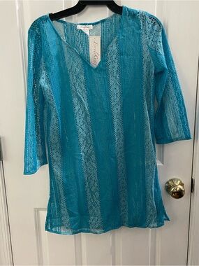 Everly Grey Sheer Lace V-Neck Tunic in Turquoise